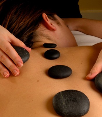Ultimo mese!!!Quando il freddo si avvicina…il meraviglioso Hot Stone Massage