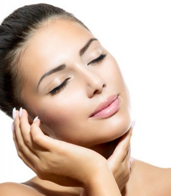 Promozione maggio: il massaggio terapeutico al viso per donna e uomo!